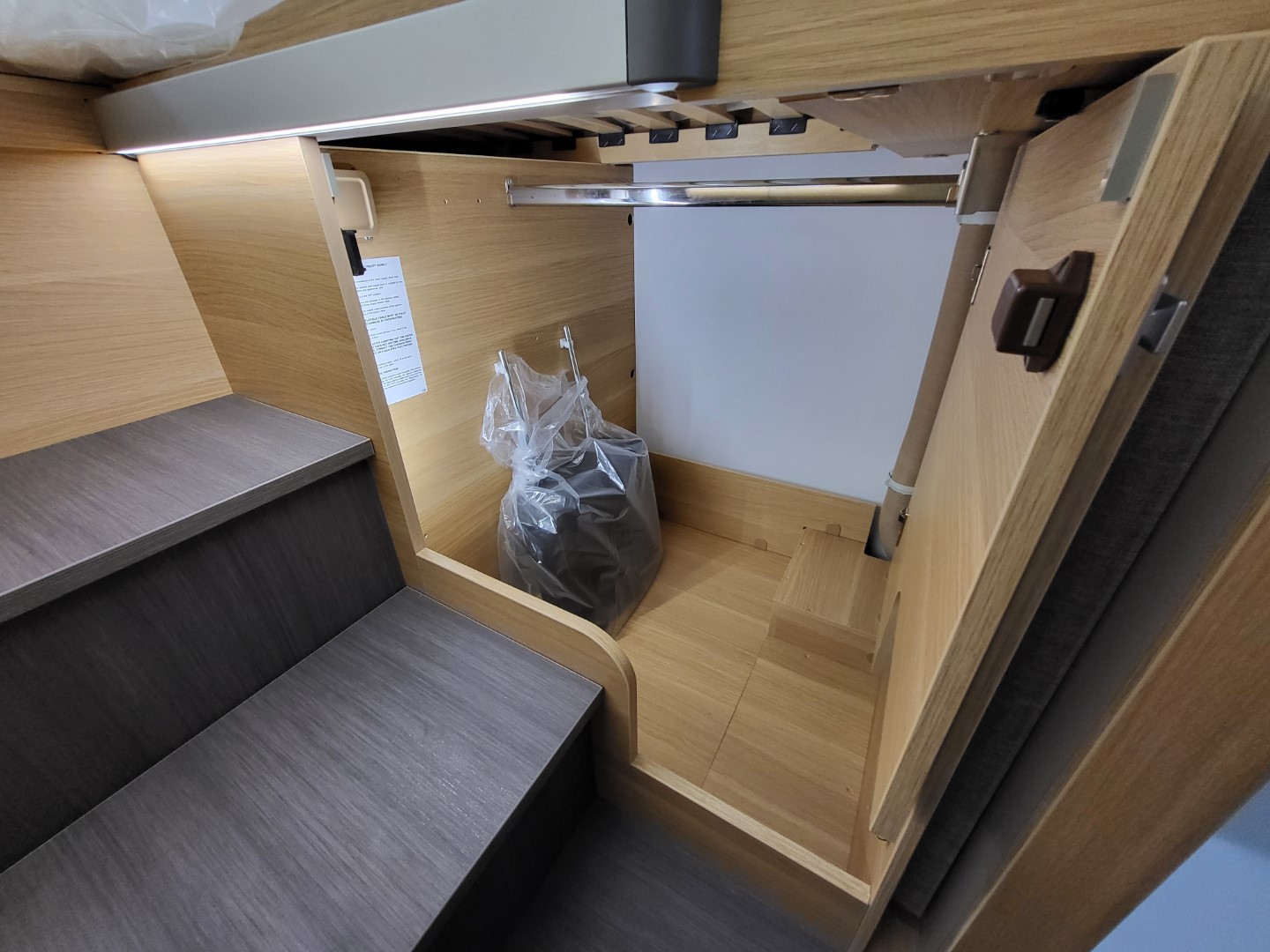 Galeria Adria Matrix Axess 670 SL