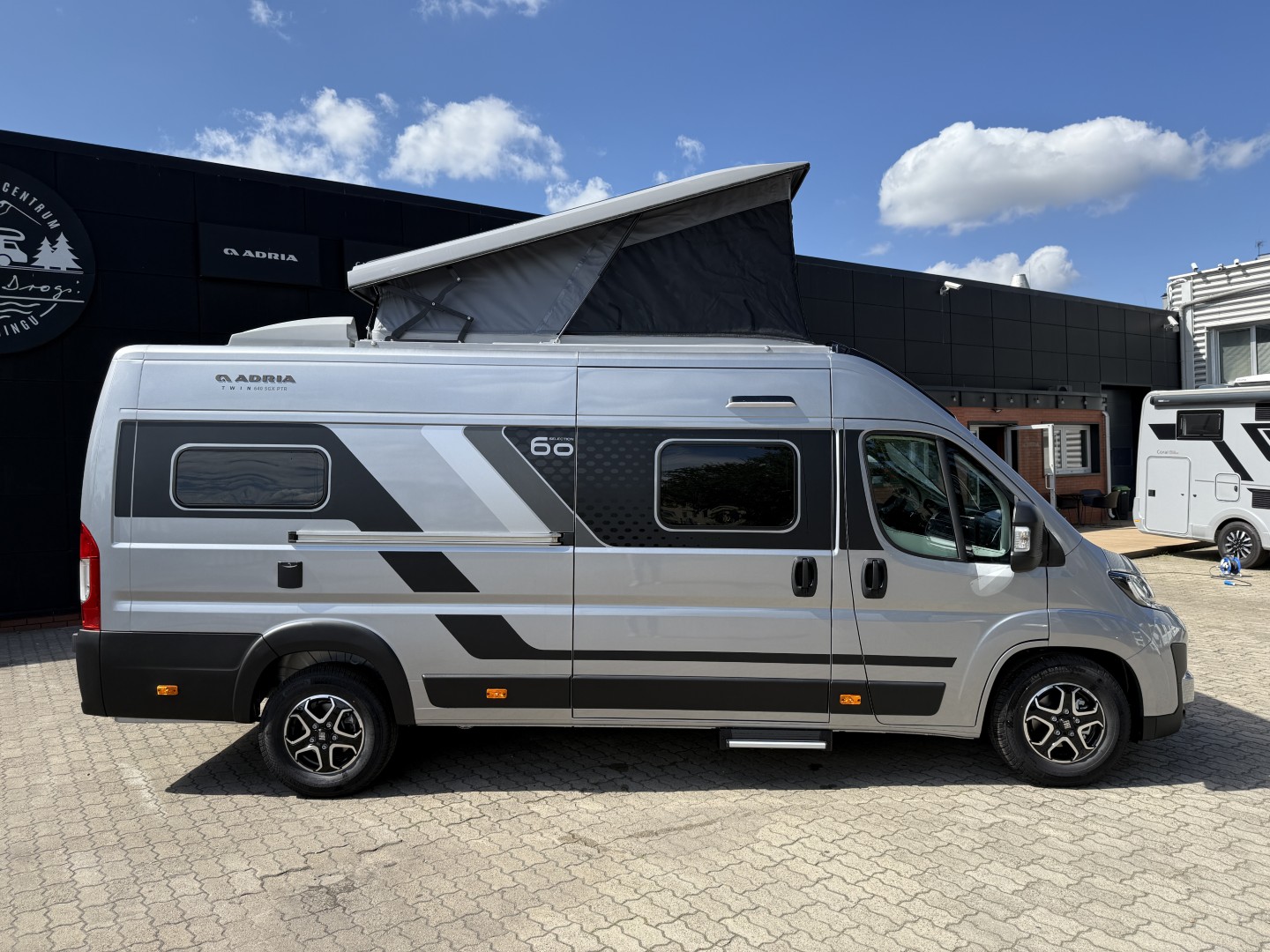 Galeria Adria Twin Sports 640 SGX 60y Edition
