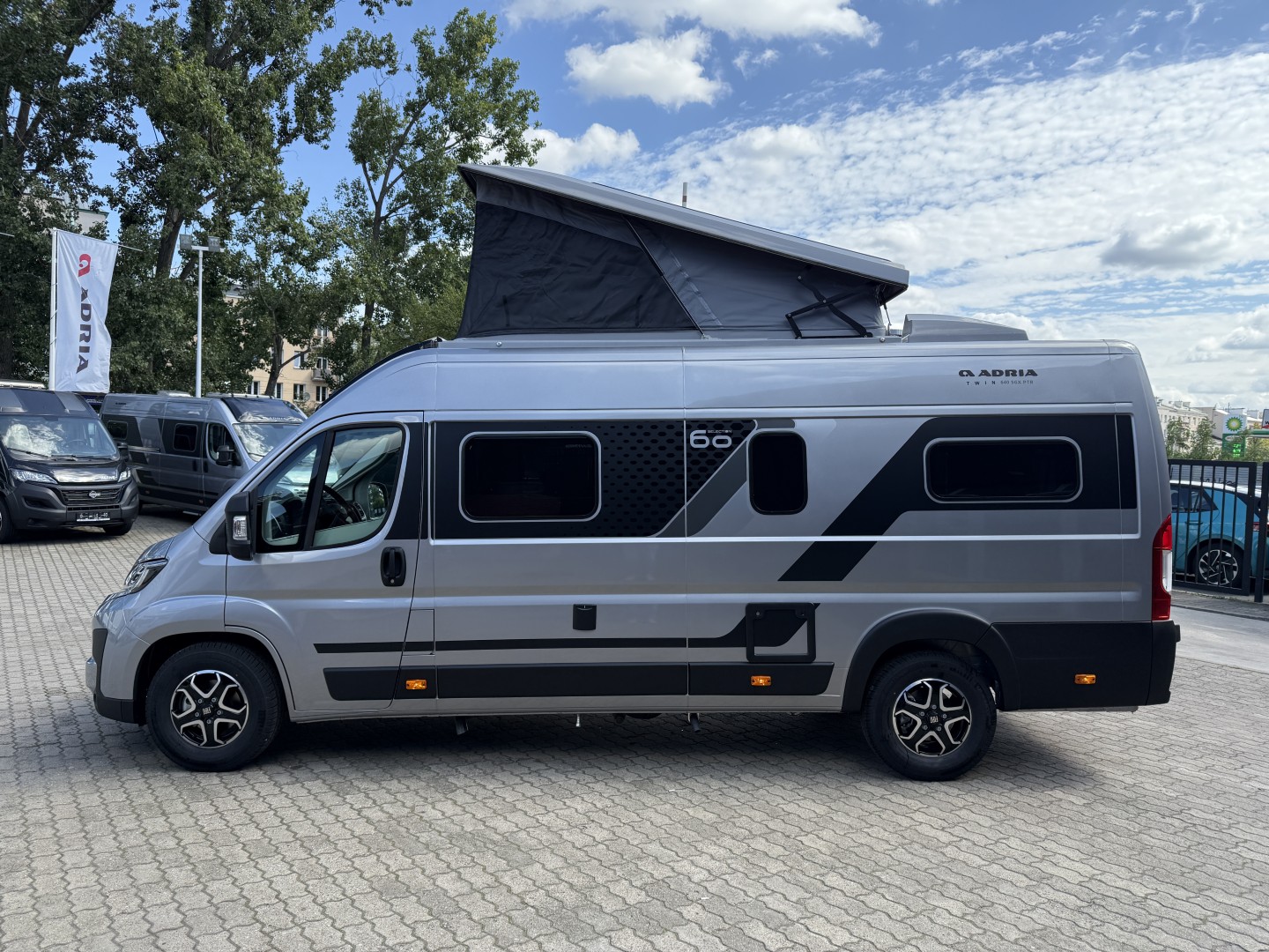 Galeria Adria Twin Sports 640 SGX 60y Edition