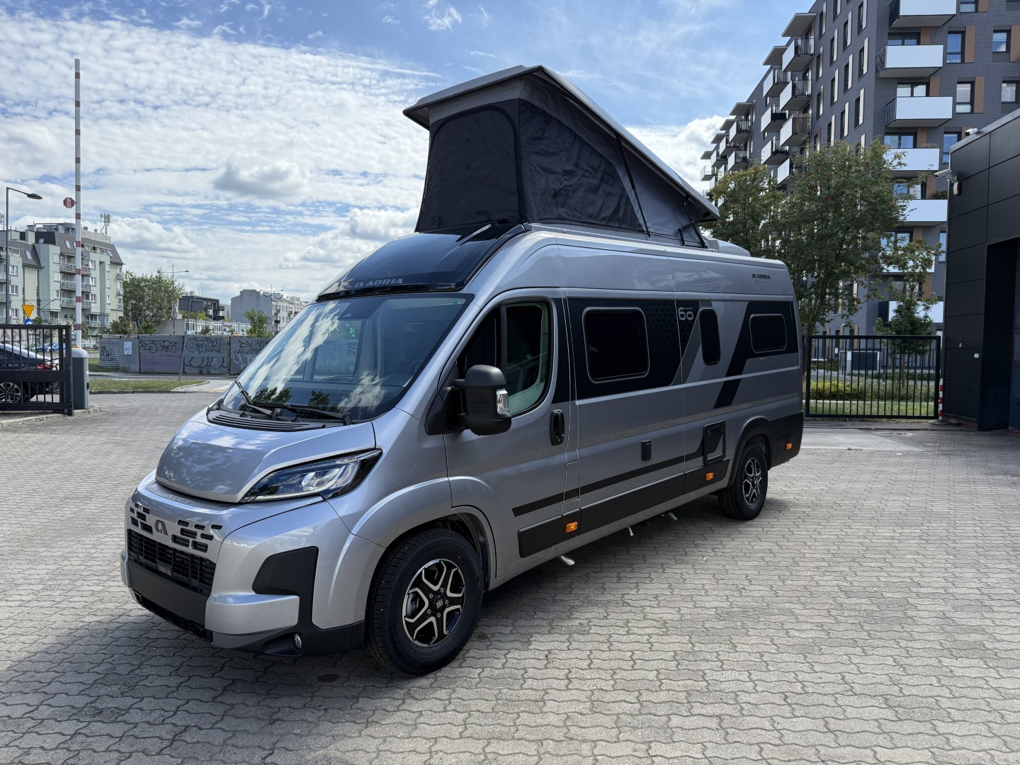 Galeria Adria Twin Sports 640 SGX 60y Edition