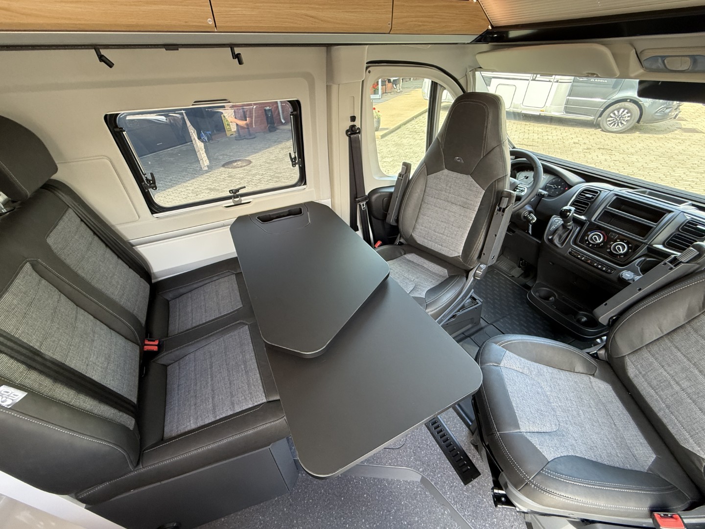 Galeria Adria Twin Sports 640 SGX 60y Edition