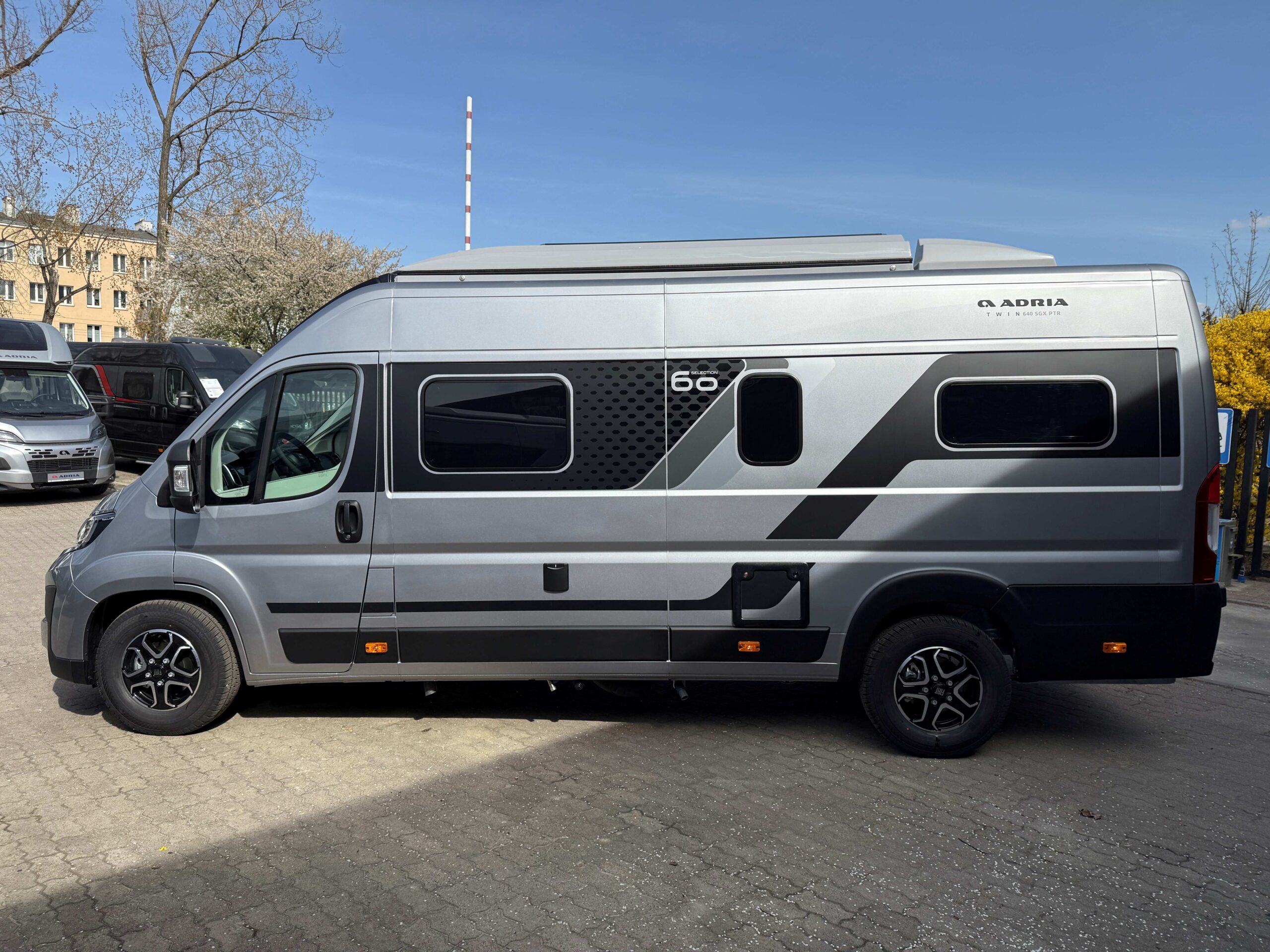 Galeria Adria Twin 640 SGX 60Y