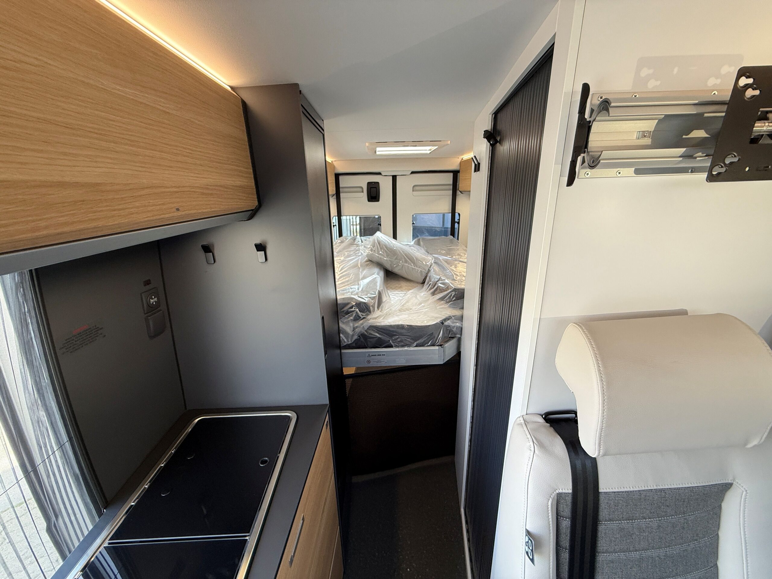Galeria Adria Twin 640 SGX 60Y