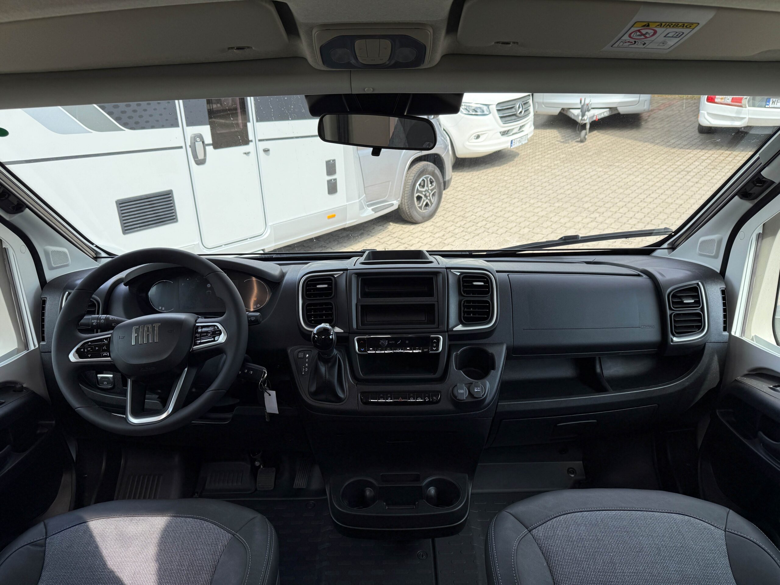 Galeria Adria Coral XL 660 SL