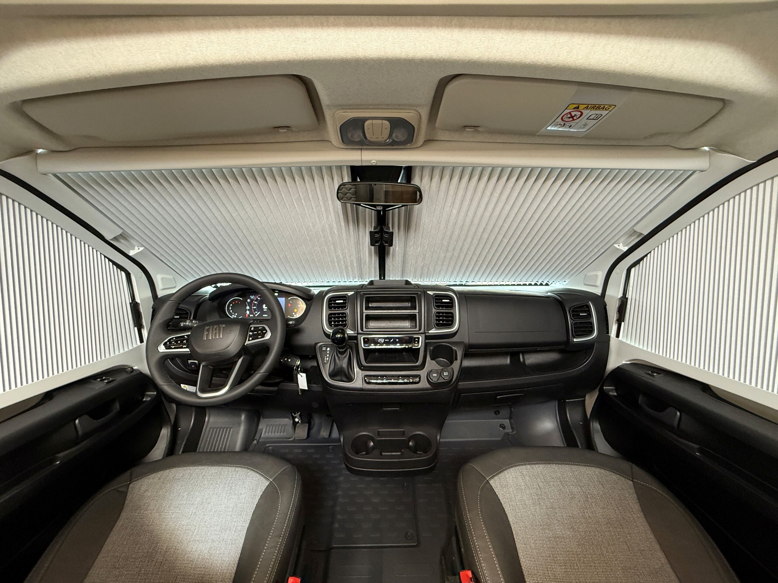 Galeria Adria Coral XL 660 SL