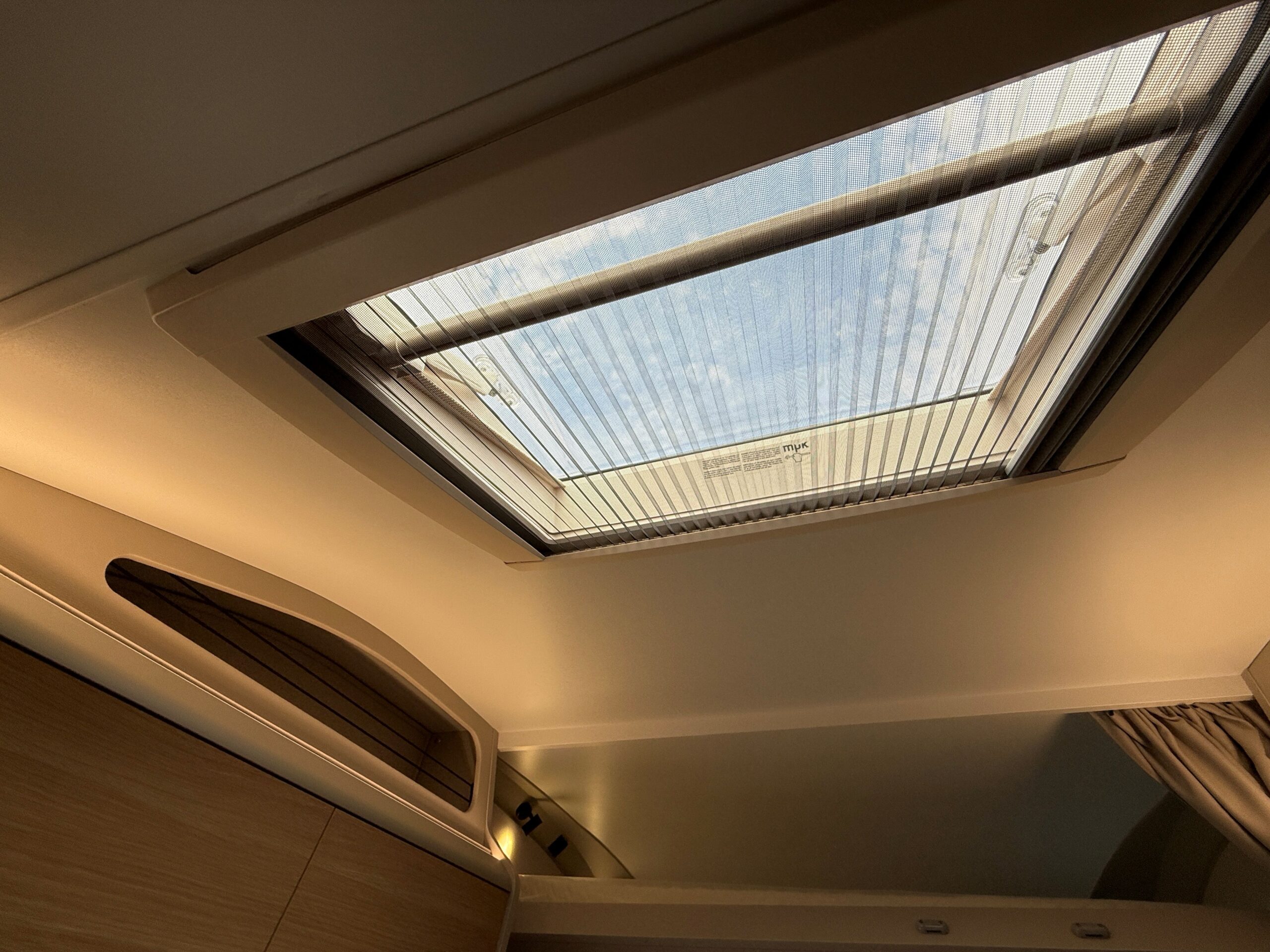 Galeria Adria Coral XL 660 SL