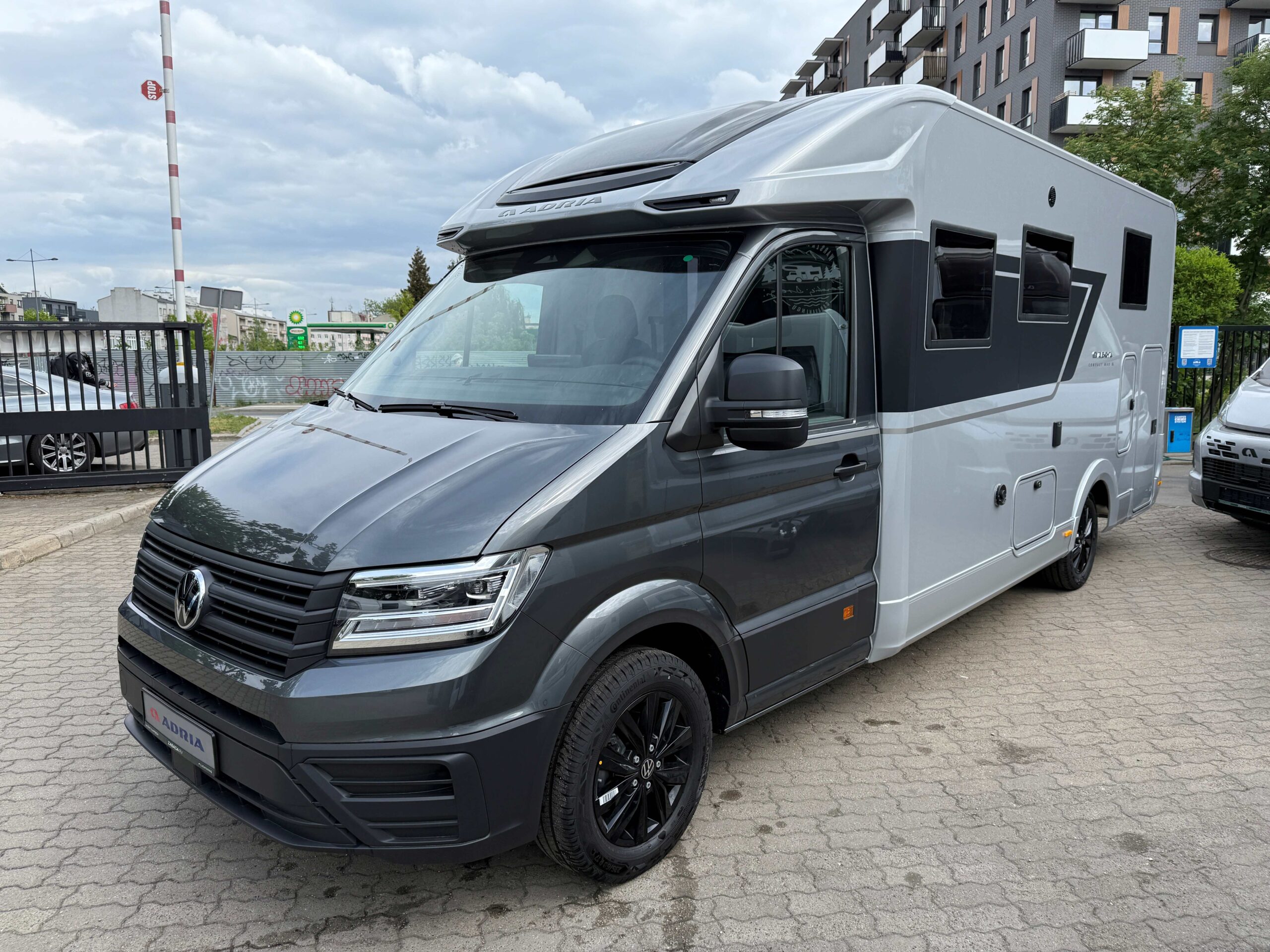 Galeria Adria Compact Max DL