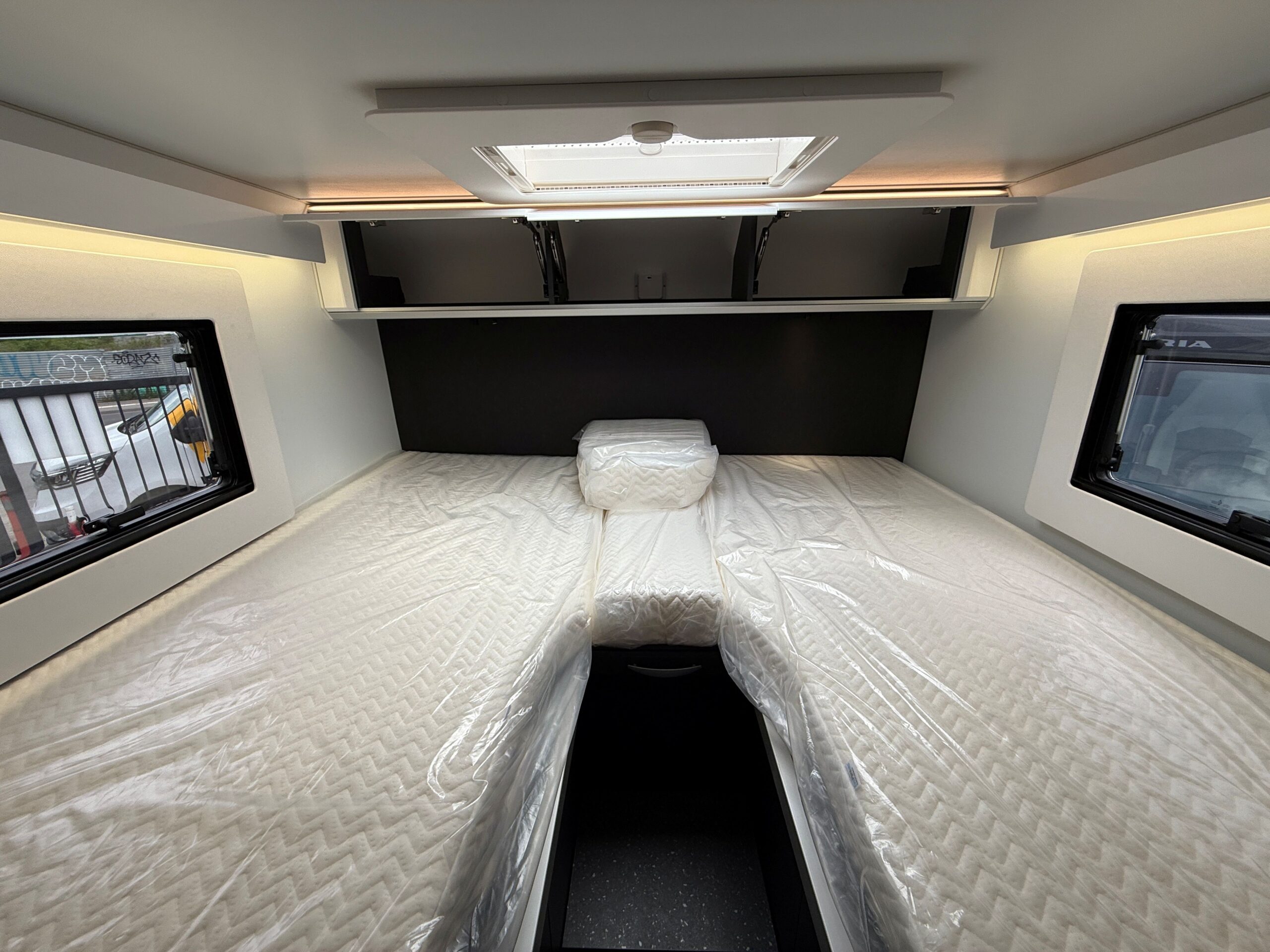 Galeria Adria Compact Max DL