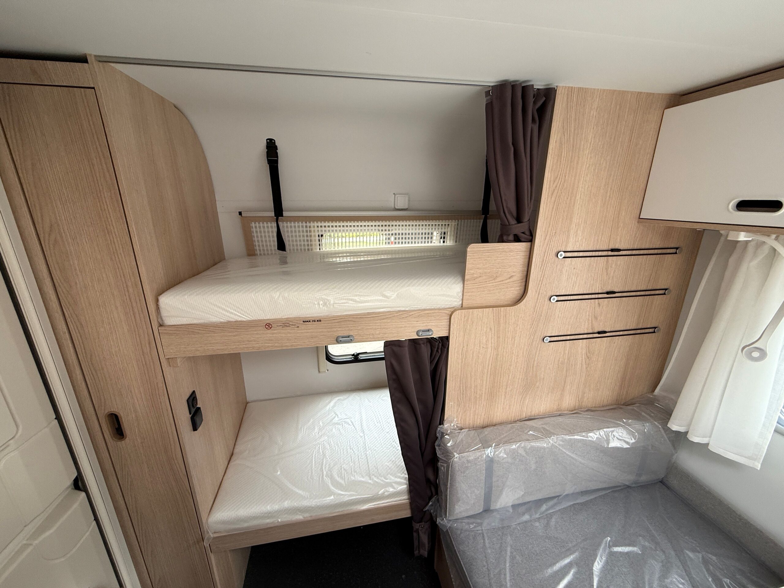 Galeria Adria Aviva 472PK