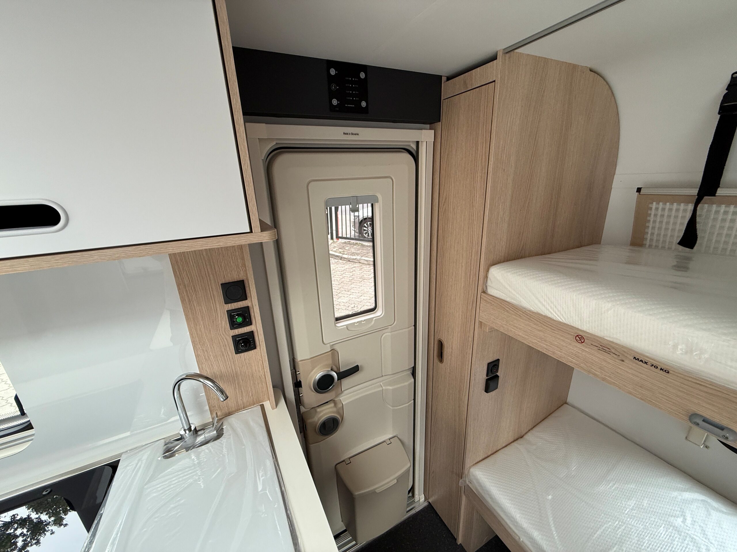 Galeria Adria Aviva 472PK