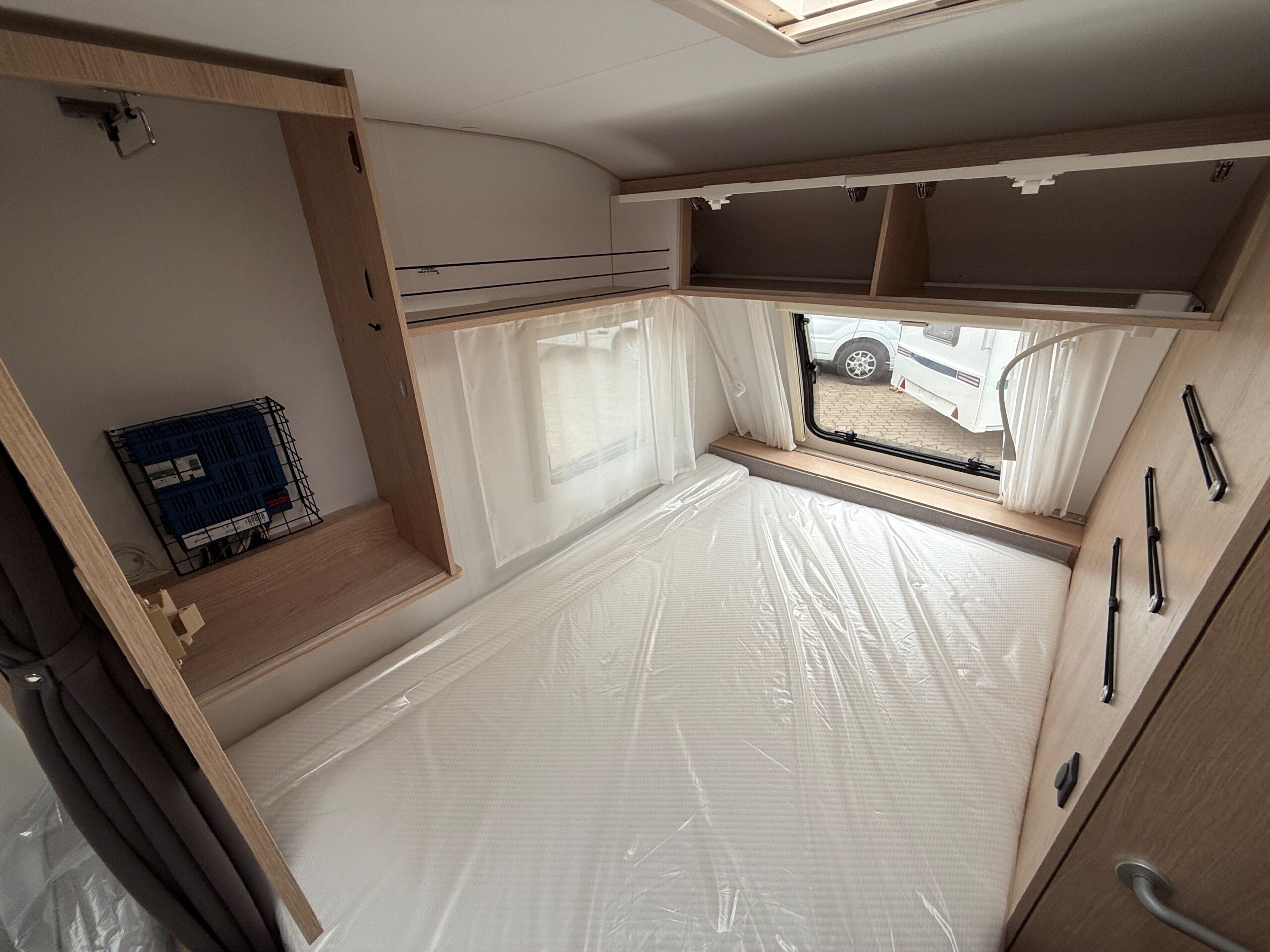 Galeria Adria Aviva 472PK