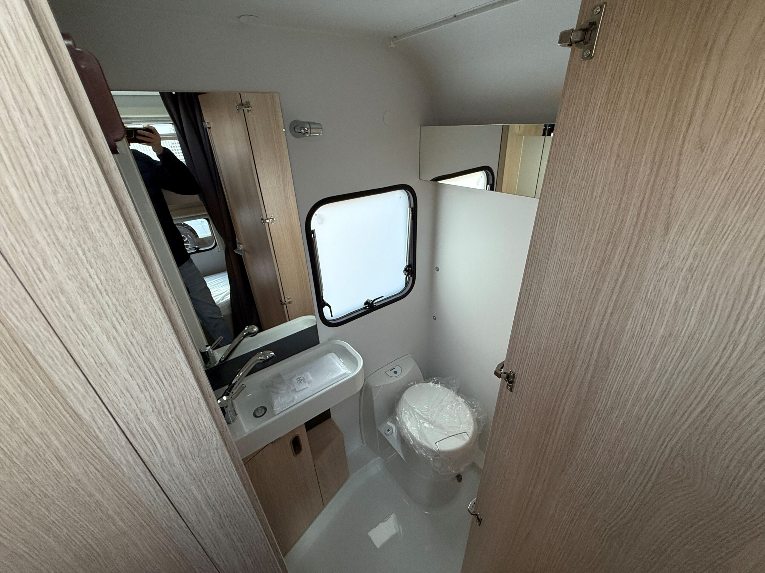 Galeria Adria Aviva 522 PT