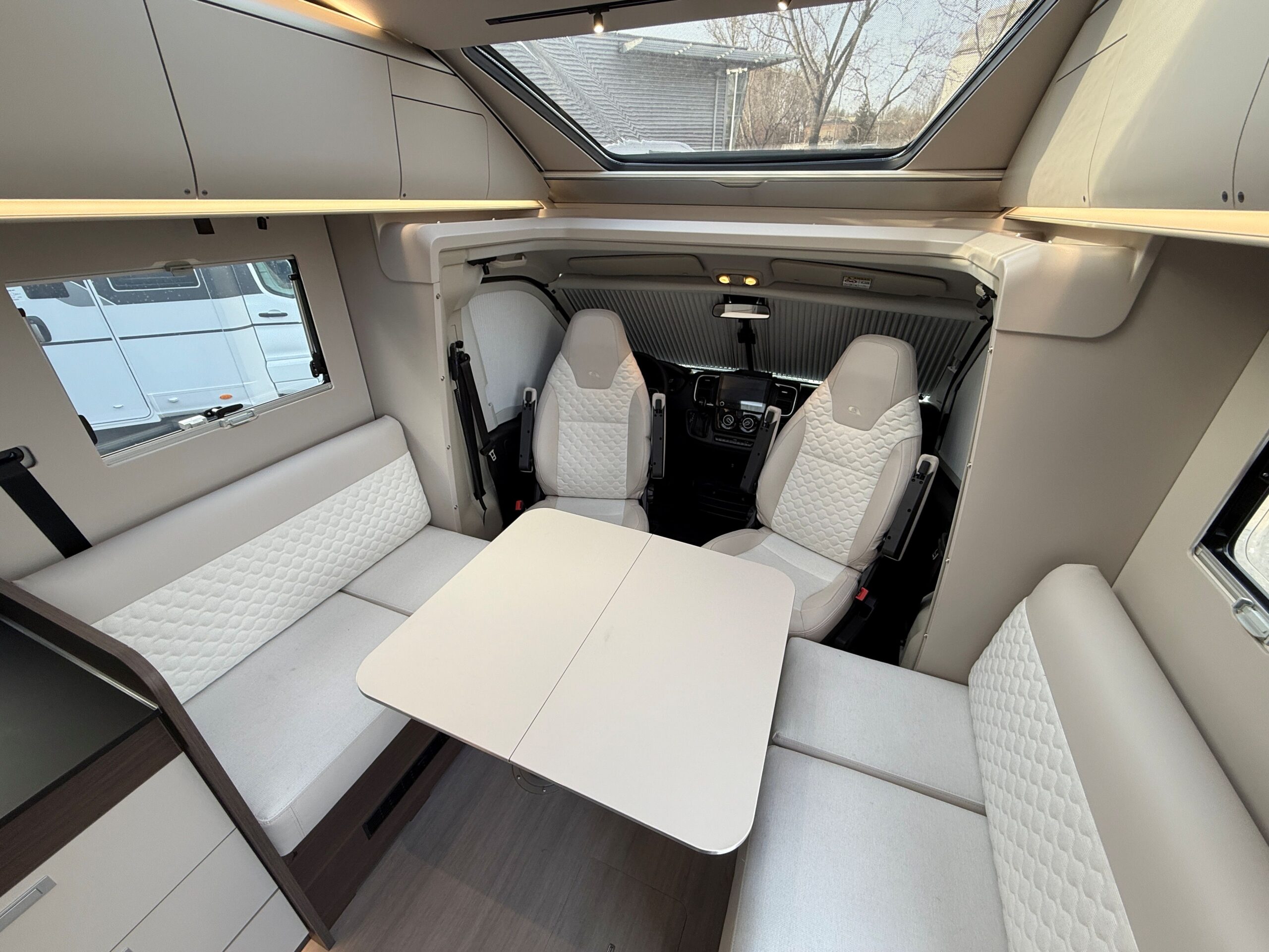 Galeria Adria Coral 670 DC Supreme