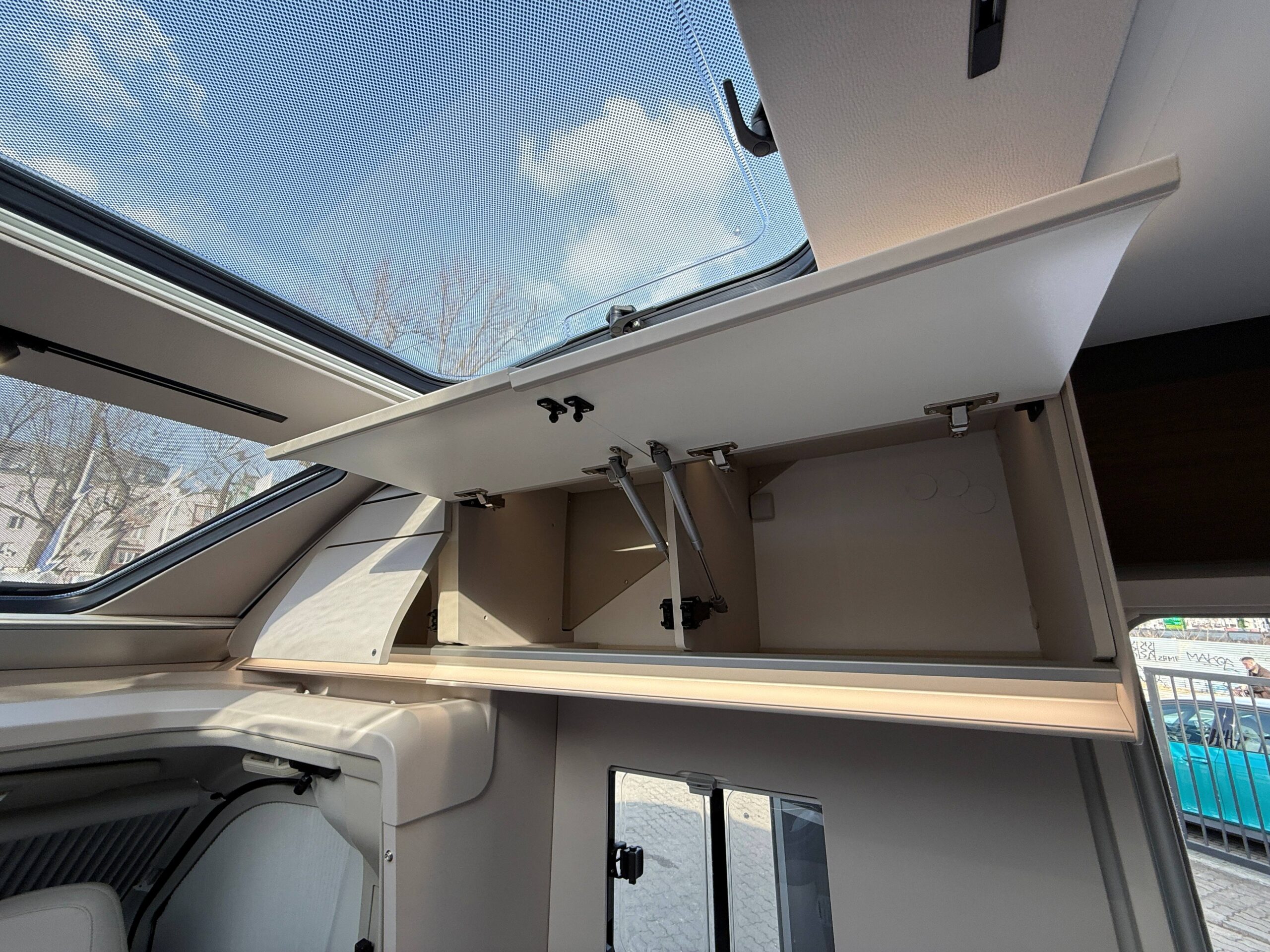 Galeria Adria Coral 670 DC Supreme