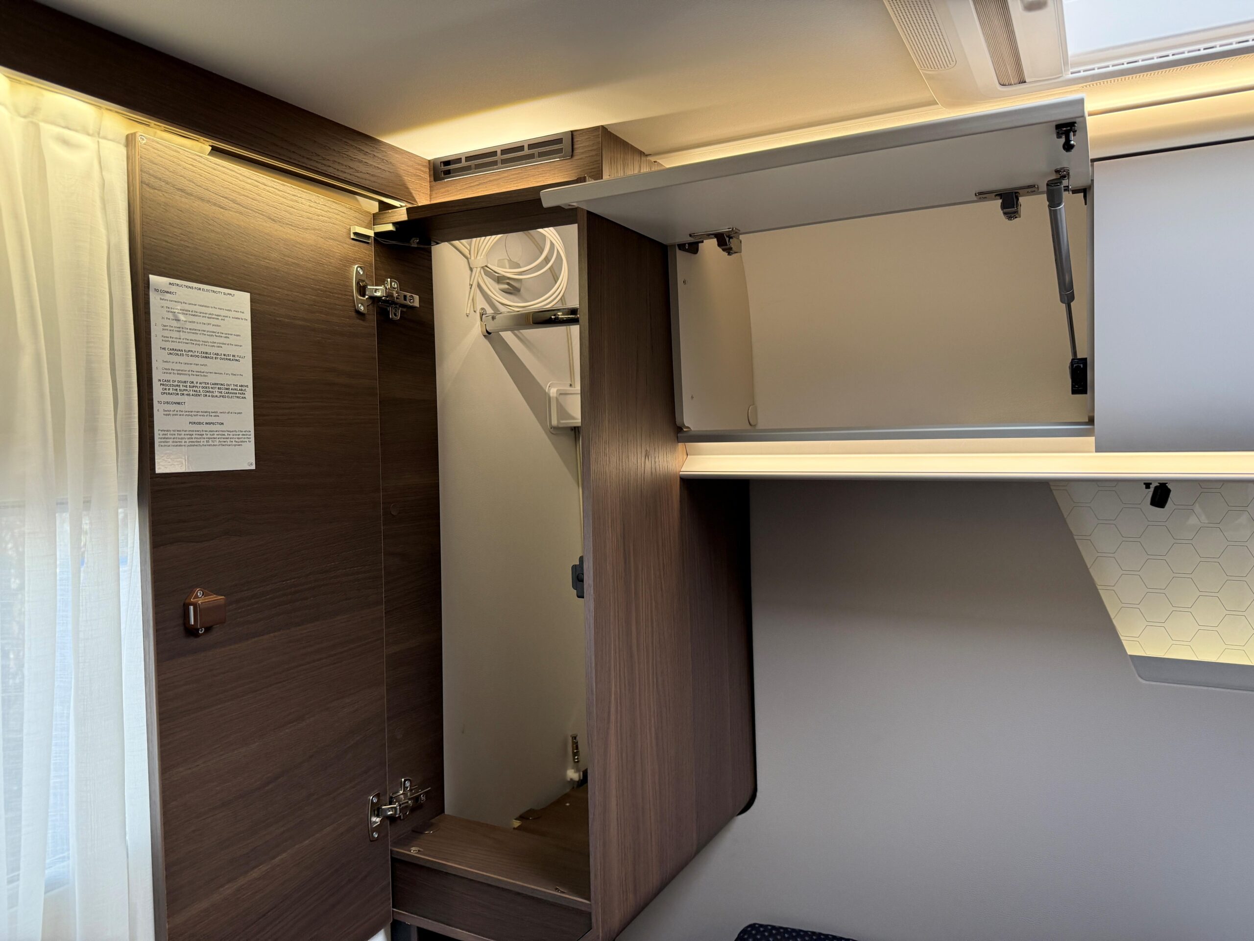 Galeria Adria Coral 670 DC Supreme