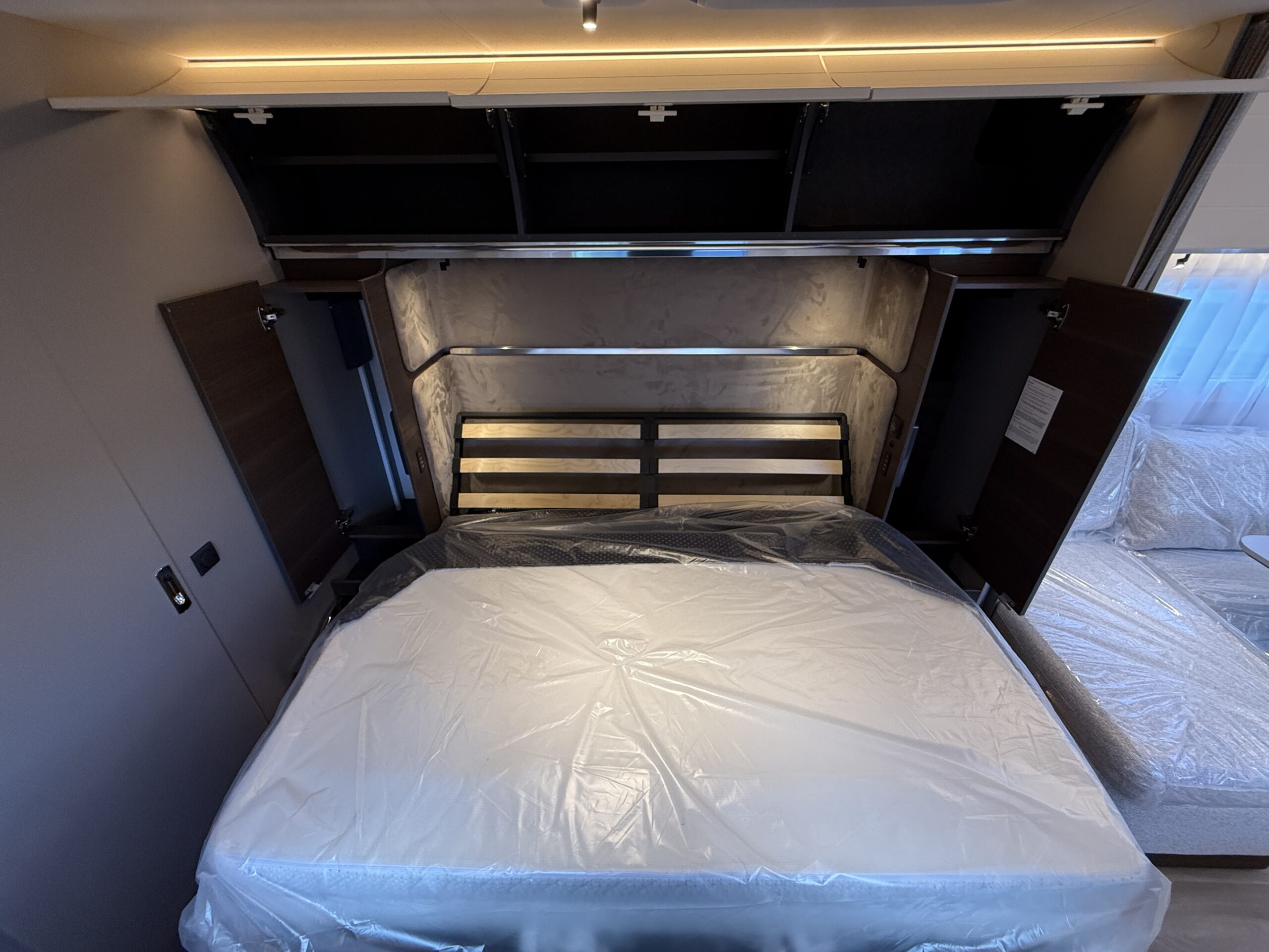 Galeria Adria Alpina 663 HT